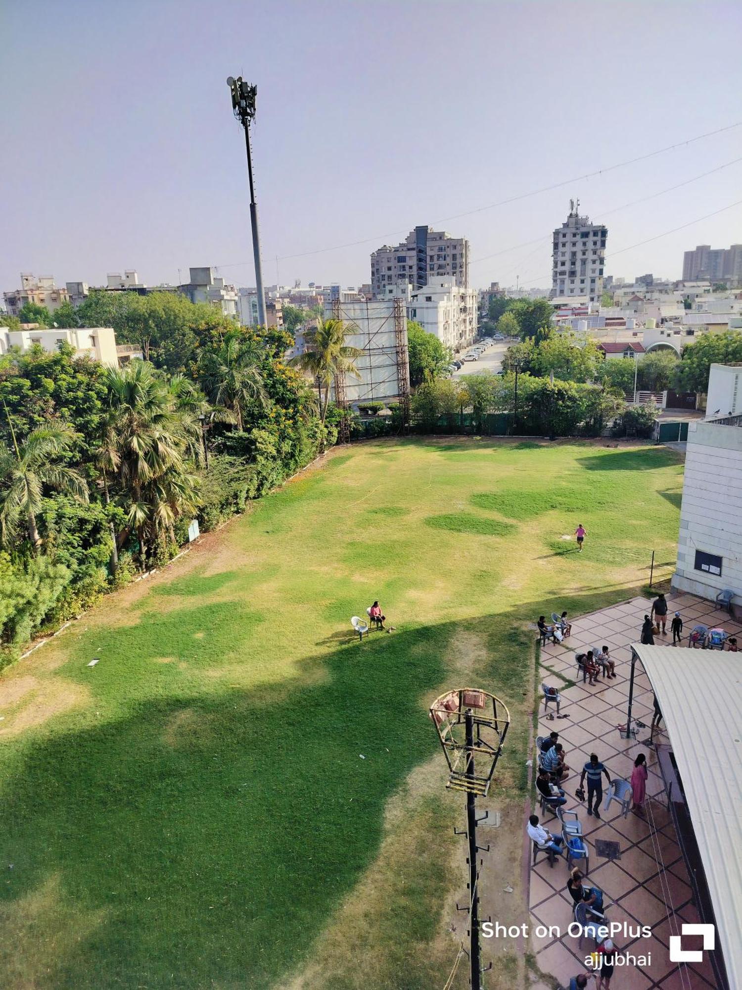 Hotel Sun N Step Club à Ahmedabad Extérieur photo